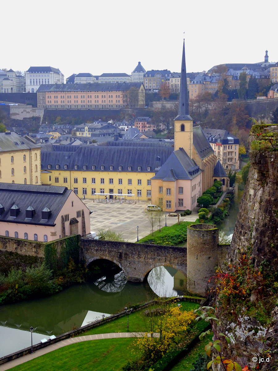 Luxemburg, Oberstadt und Unterstadt Grund, Brcke ber die Alzette, 24.11.2017