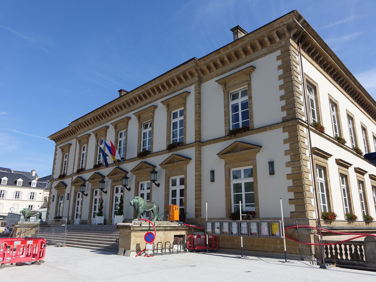 Luxemburg, Rathaus Hotel de Ville am Place Guillaume II. (21.06.2022)