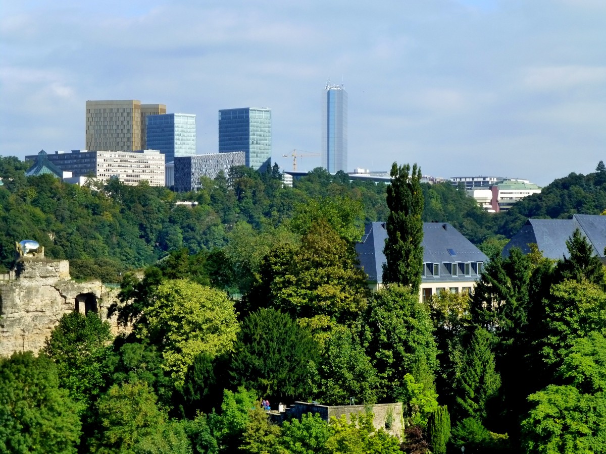 Luxemburg, das Rham-Plateau, das Europazentrum Kirchberg im Hintergrund. 22.09.2013