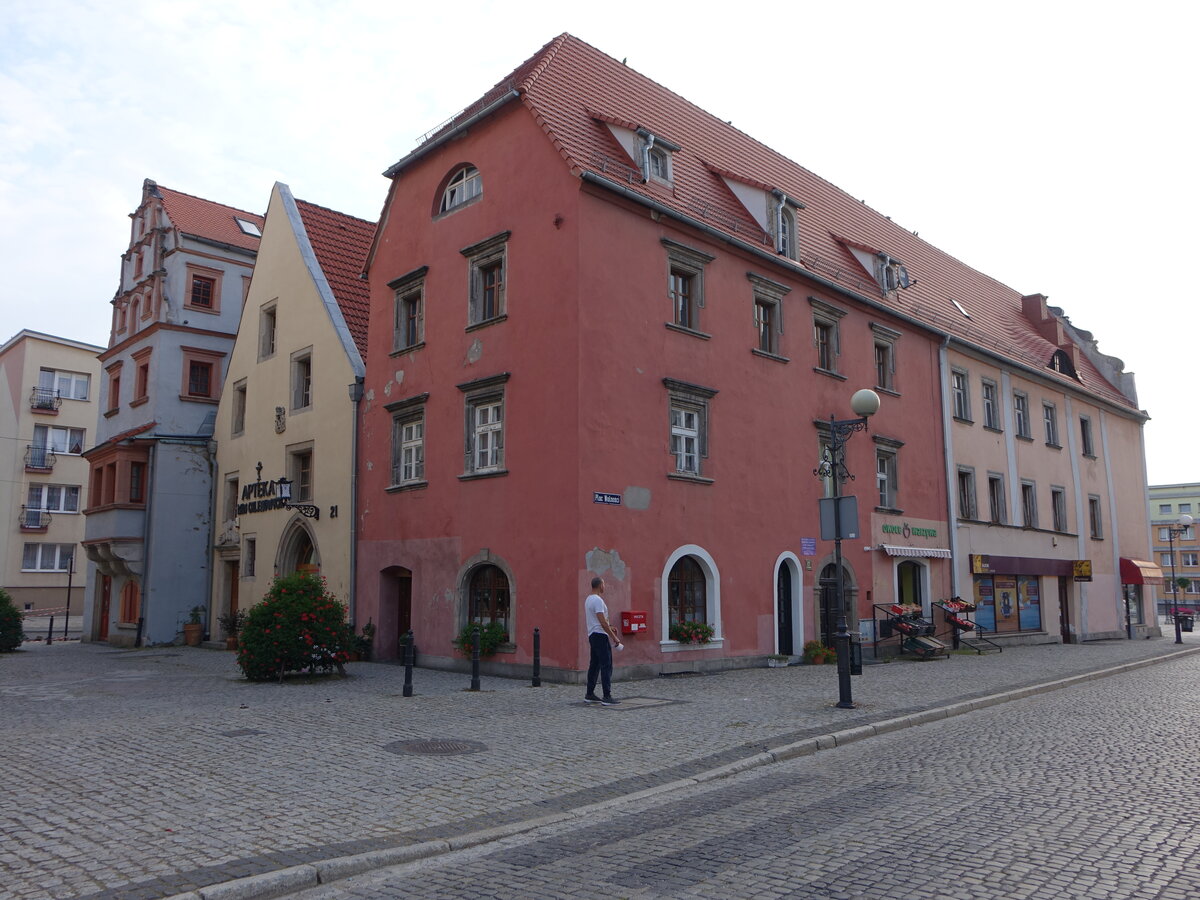 Lwowek Slaski / Lwenberg, Huser am Plac Wolnosci (11.09.2021)