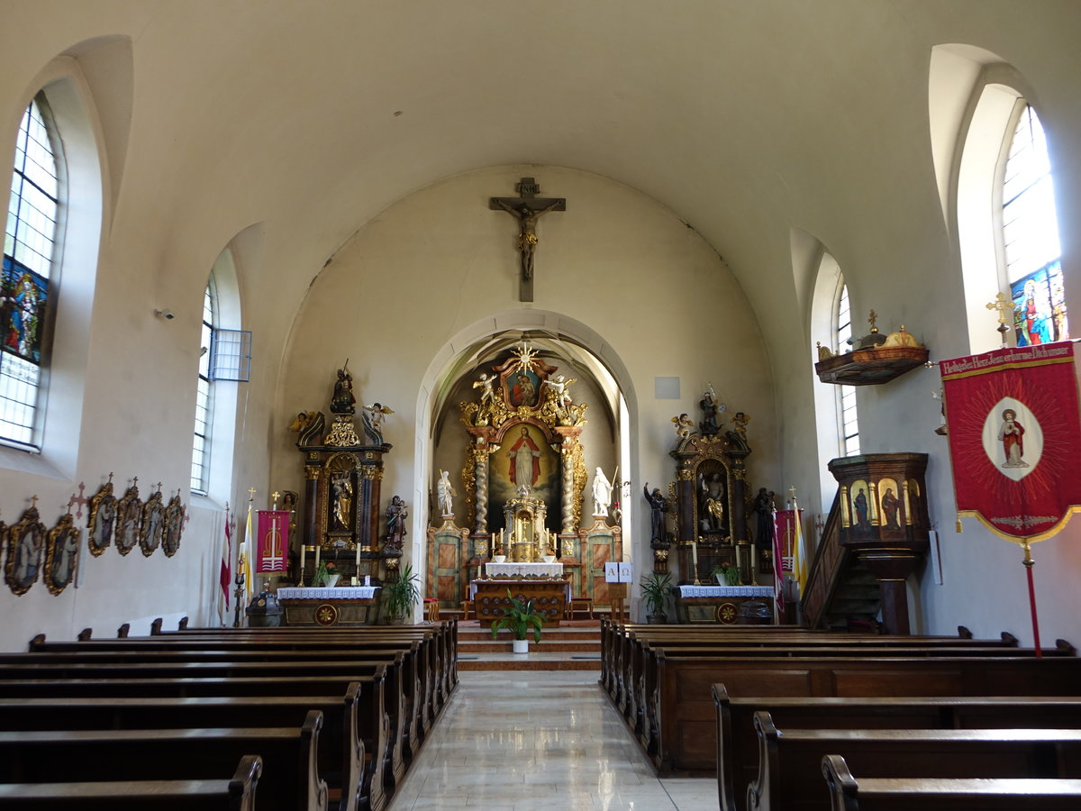 Machtilshausen, Innenraum der kath. Pfarrkirche St. Jakobus (07.07.2018)
