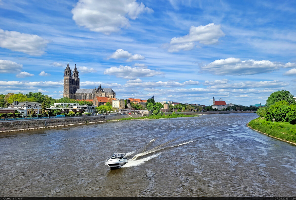 Magdeburg an der Elbe: Von der Hubbr�cke liegen der mittelalterliche Dom und im Hintergrund die ehemalige Johanniskirche im Blick.

🕓 7.5.2025 | 14:30 Uhr