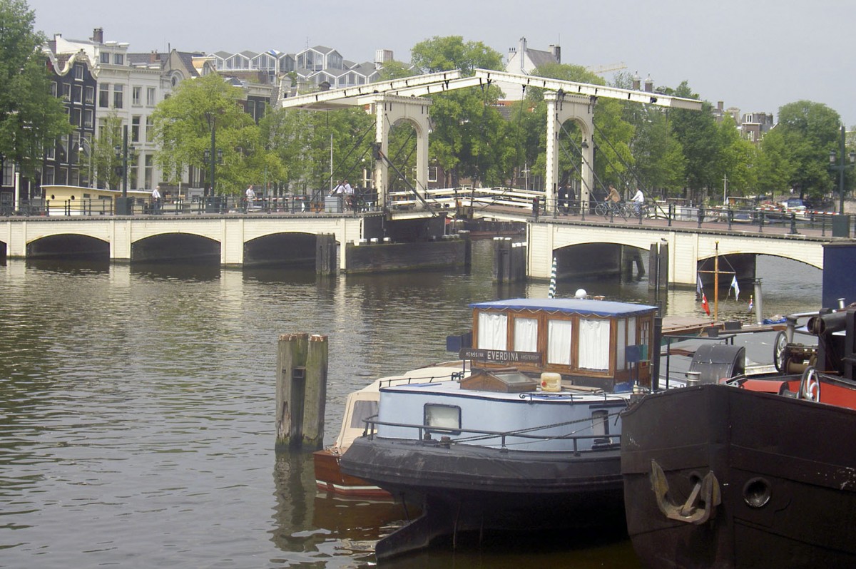 Magere Brug in Amsterdam. Aufnahme: August 2005.