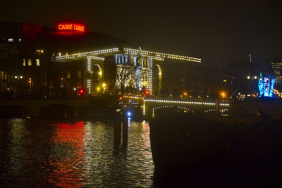 Magere Brug ber die Amstel in Amsterdam. Aufnahme: 3. Januar 2017.