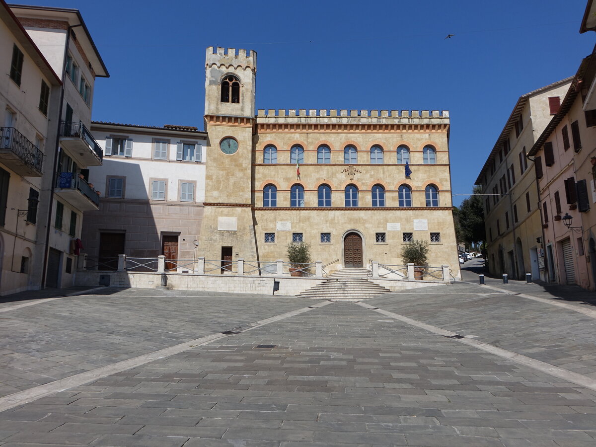 Magione, Rathaus an der Piazza Giovanni da Pian di Carpine (26.03.2022)