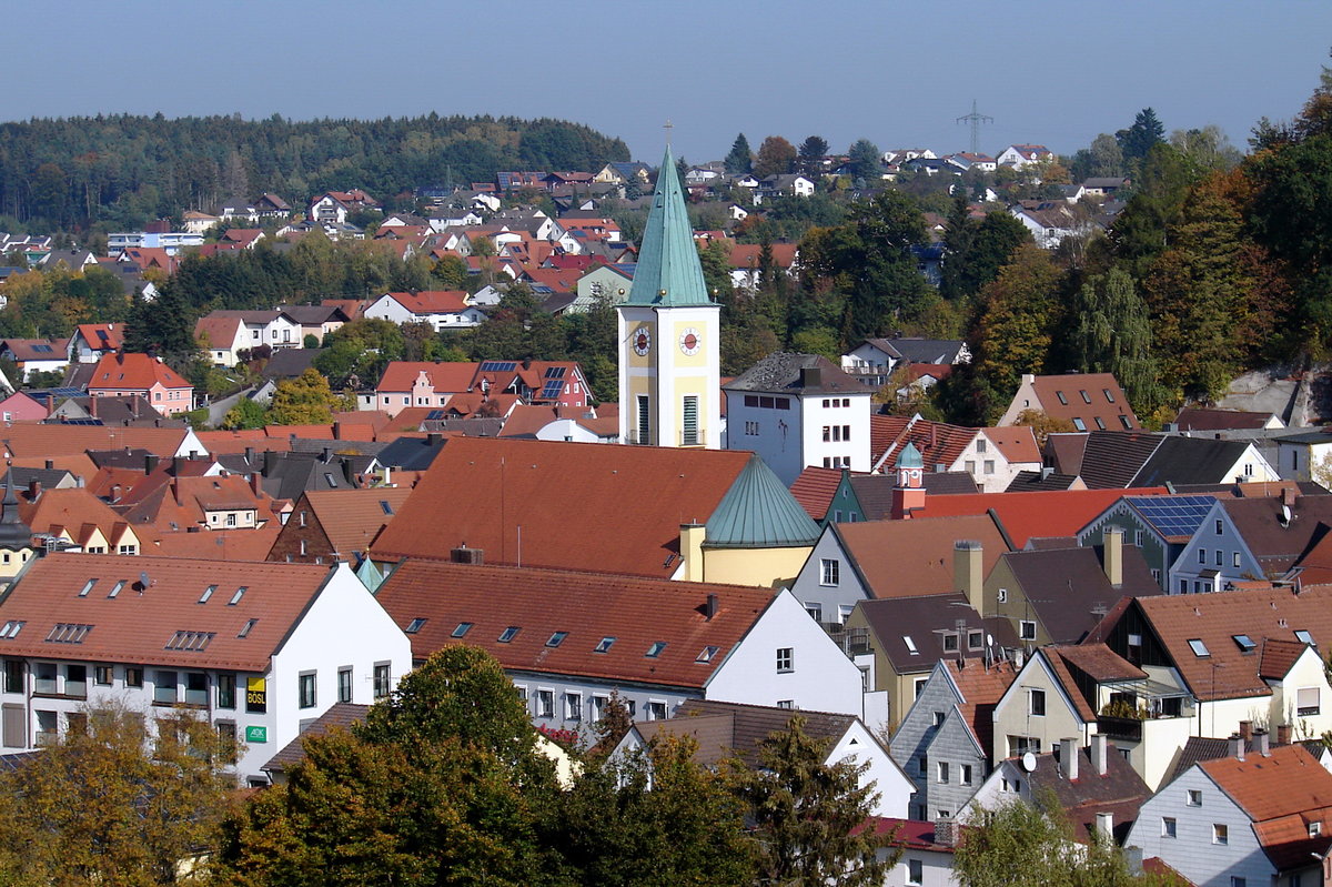 Mainburger Altstadt mit Stadtpfarrkirche (12.10.2015)