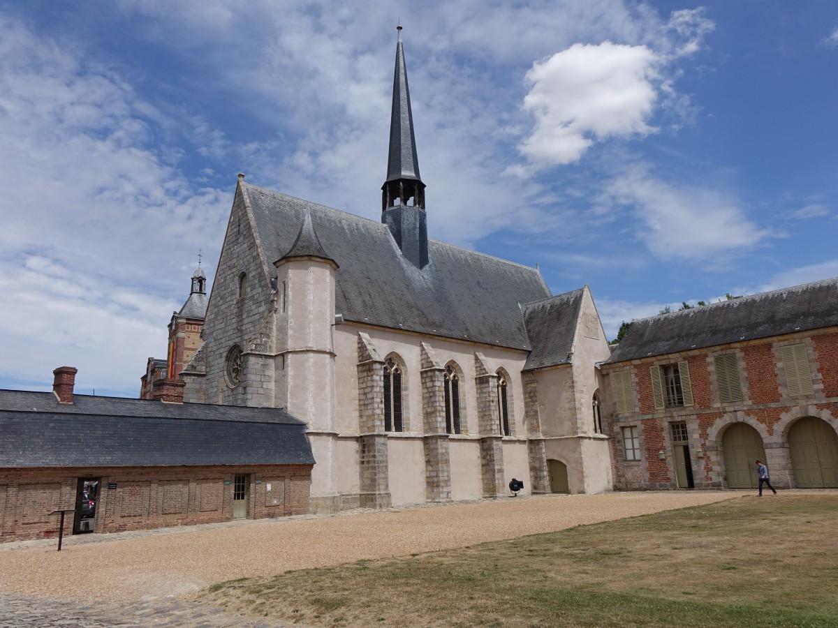 Maintenon, gotische Schlokapelle St. Nicolas, erbaut im 16. Jahrhundert (18.07.2015)