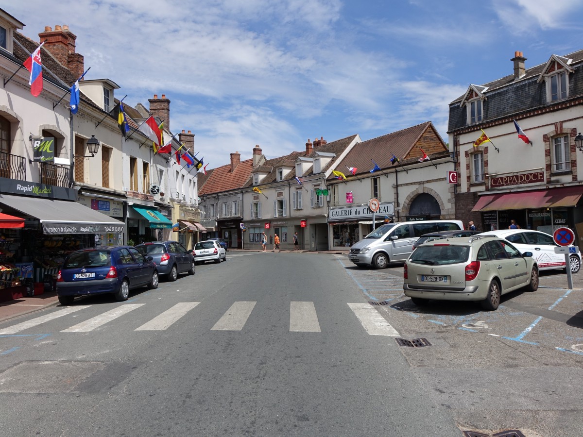 Maintenon, Rue de Saint Pierre (18.07.2015)