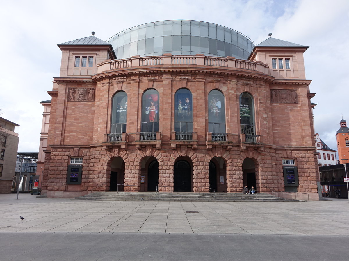 Mainz, Staatstheater am Gutenbergplatz, erbaut von 1829 bis 1833 durch Georg Moller (01.03.2020)