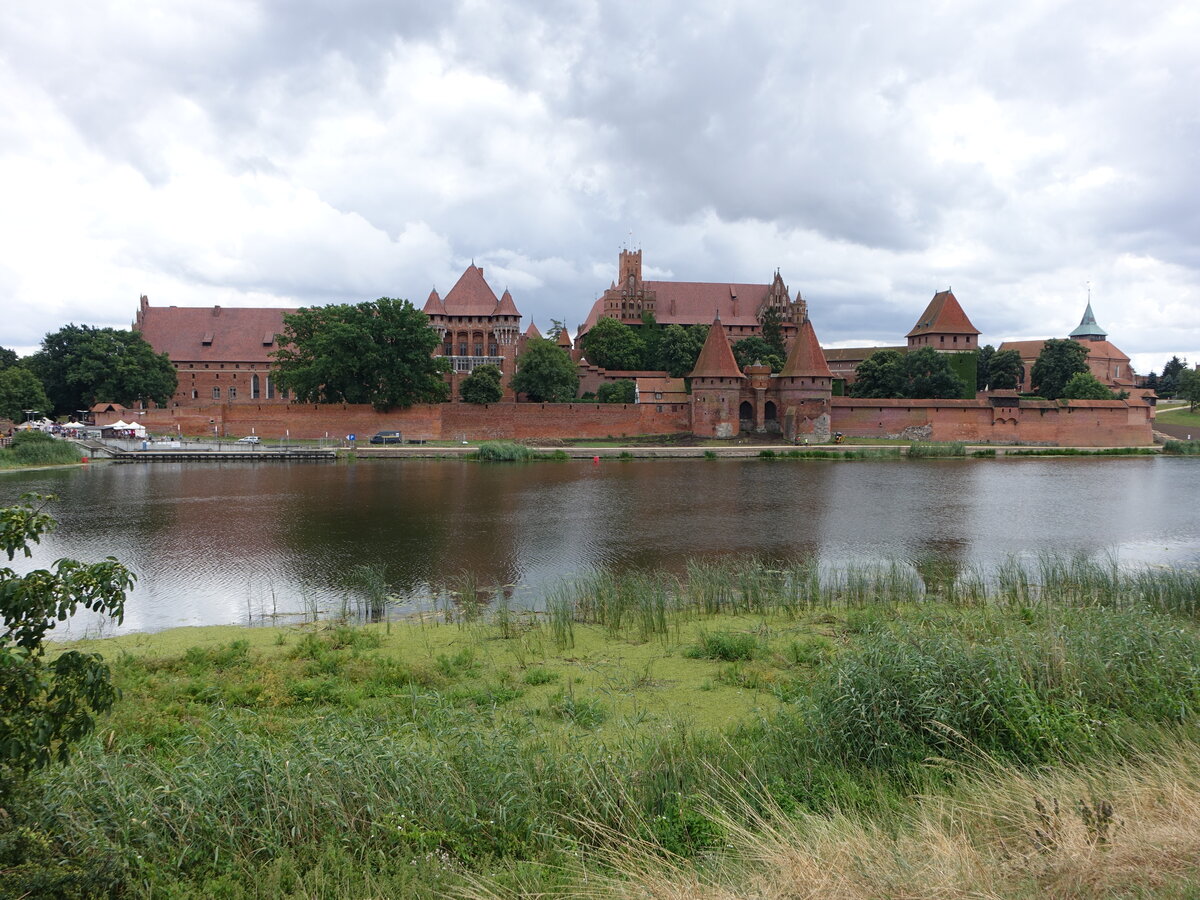 Malbork / Marienburg,  mittelalterliche Ordensburg des Deutschen Ordens am Fluss Nogat, erbaut im 13. Jahrhundert (03.08.2021)