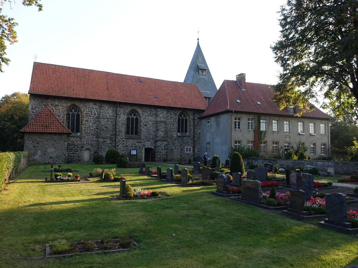 Malgarten, Klosterkirche St. Johannes, erbaut im 13. Jahrhundert (10.10.2021)