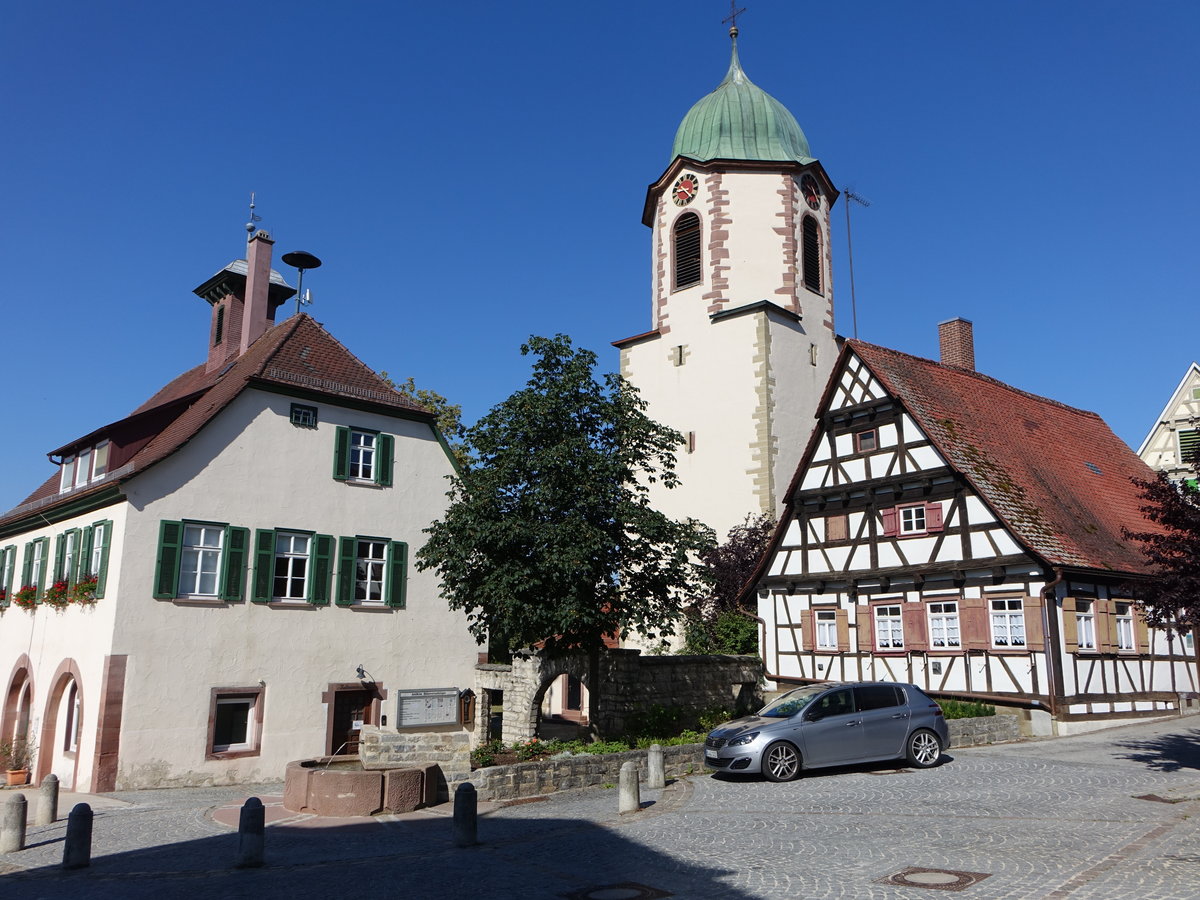 Malmsheim, Ev. St. Germanus Kirche und Rathaus in der Kirchstrae (01.07.2018)