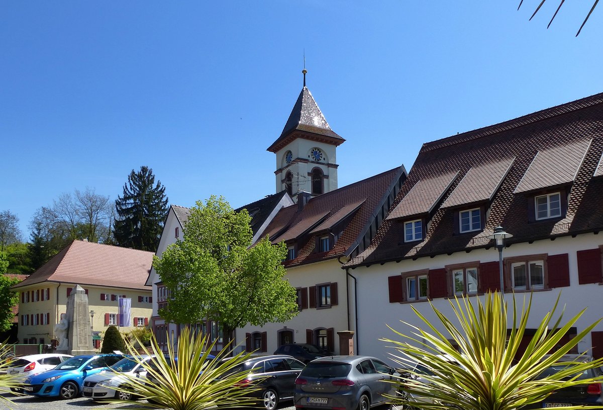 Malterdingen, Blick von der Hauptstrae Richtung Jakobskirche, April 2017