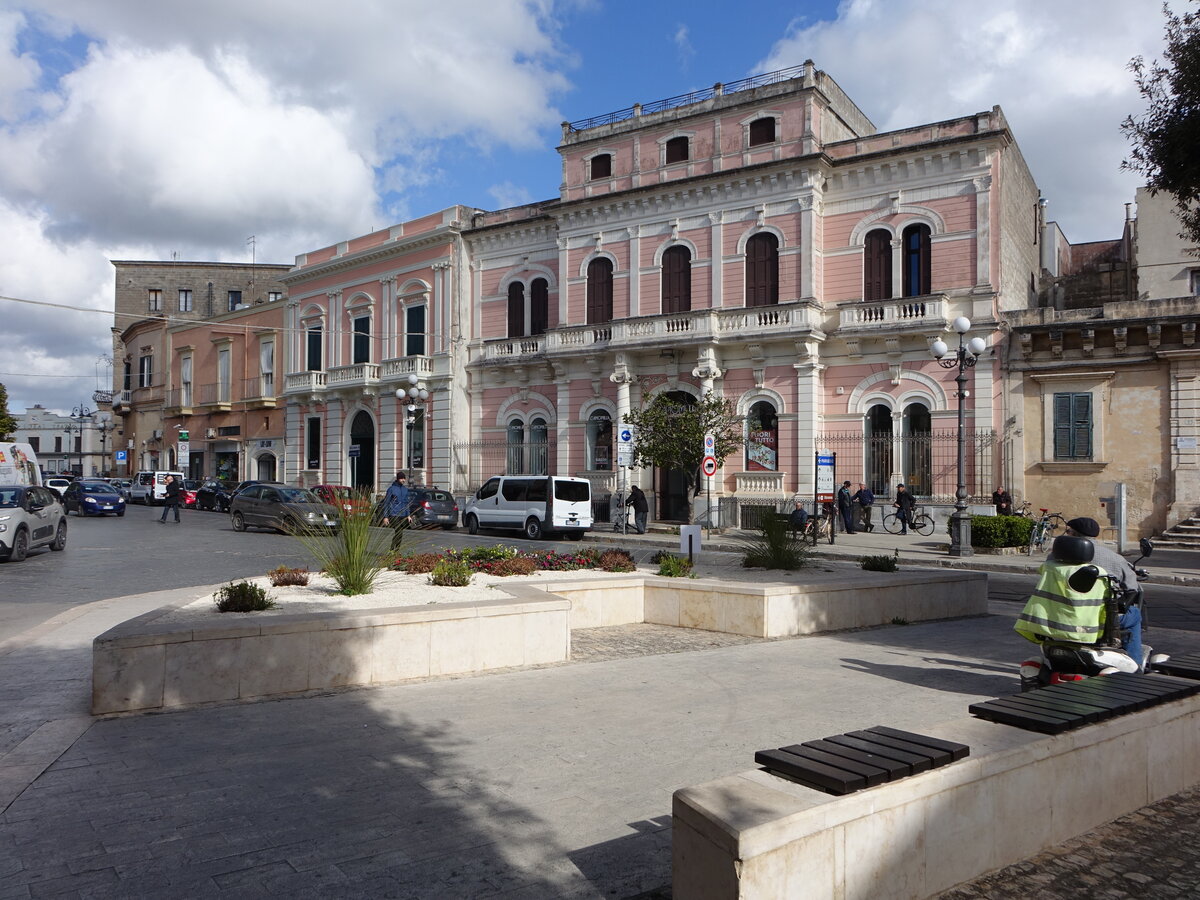 Manduria, Huser an der Piazza Vittorio Emanuele (02.03.2023)