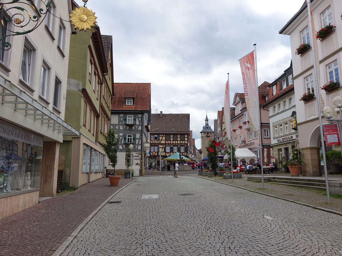 Marbach a. Neckar, Markt mit Oberem Tor (26.06.2016)