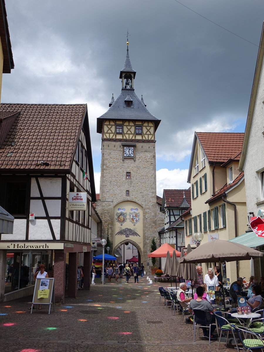 Marbach, Oberer Torturm mit Allianzwappen von Herzog Carl Alexander von Wrttemberg und Teck (26.06.2016)