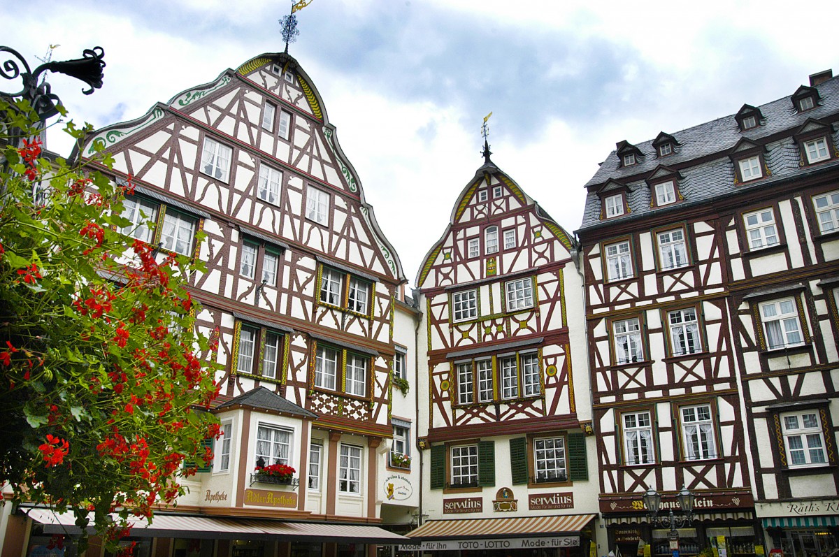 Markt - Bernkastel-Kues. Aufnahme: Juli 2007.