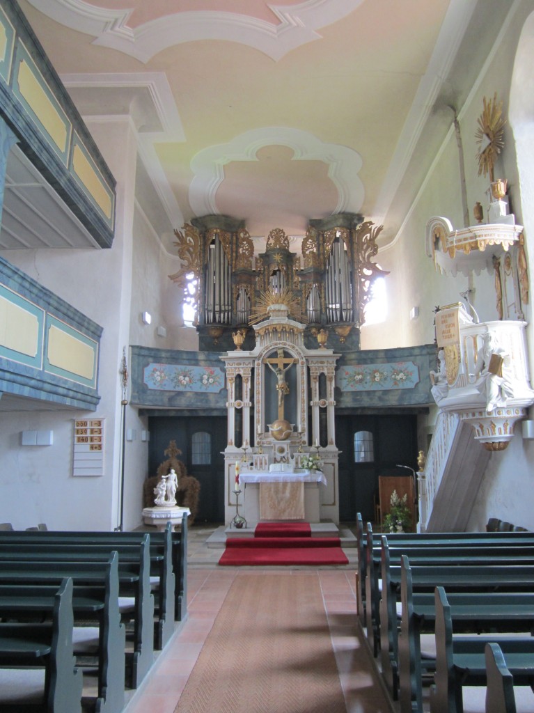 Markt Nordheim, Kanzel und Orgel in der St. Georg Kirche (19.06.2014)