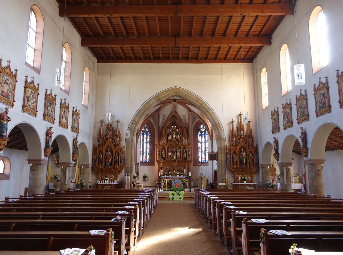 Marktgraitz, Innenraum der Pfarrkirche Hl. Dreifaltigkeit (07.04.2018)