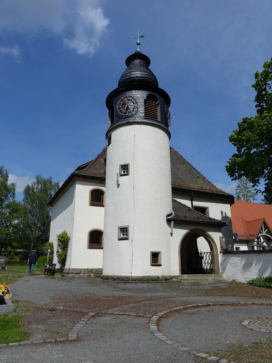 Marktschorgast, Ev. Dreifaltigkeitskirche, erbaut von 1928 bis 1929 durch die Firmen Bauer, Bernetter und Hans Mller (21.05.2016)