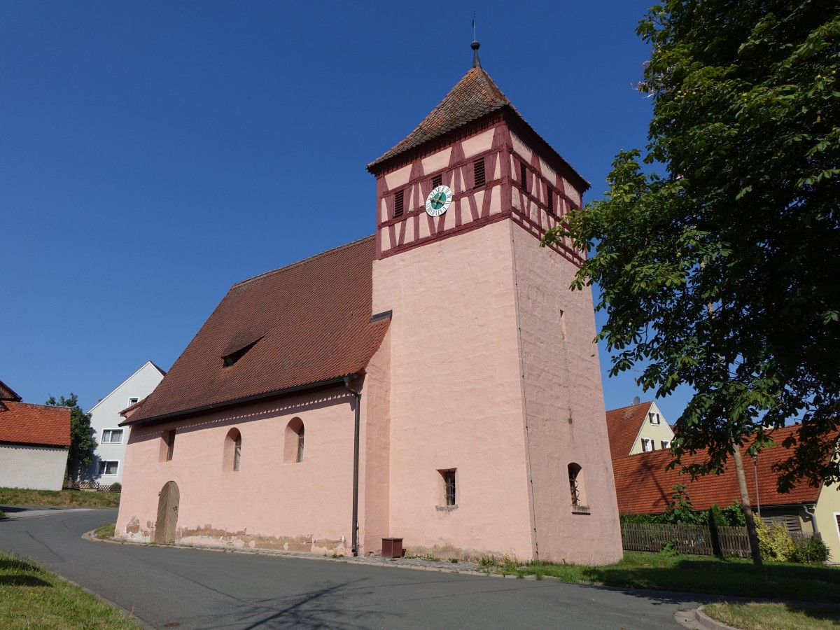 Markttriebendorf, Ev. St. Matthus Kirche, Chorturm mit Fachwerk, erbaut im 13. Jahrhundert (02.08.2015)