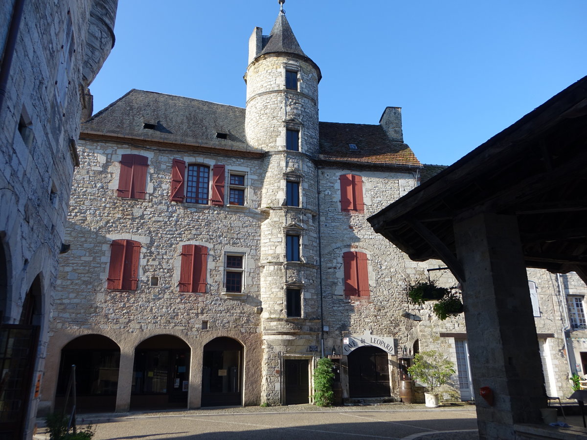 Martel, Hotel de la Raymondie in der Rue Henri Court Martel, erbaut 1280 (22.07.2018)