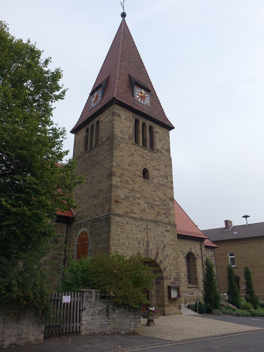 Martinsheim, ev. luth. St. Buchardis Kirche, Sandsteinquaderbau mit eingezogenem Chor, neuromanisch erbaut bis 1949 (27.08.2017)