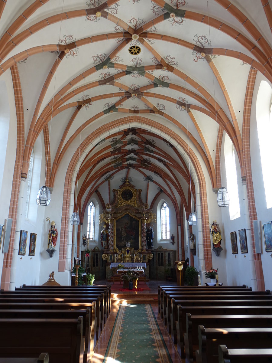 Martinskirchen, Innenraum der Pfarrkirche St. Martin (09.04.2017)