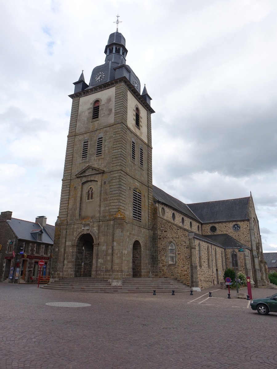 Mauron, Pfarrkirche Saint-Pierre, erbaut im 16. Jahrhundert (10.07.2017)