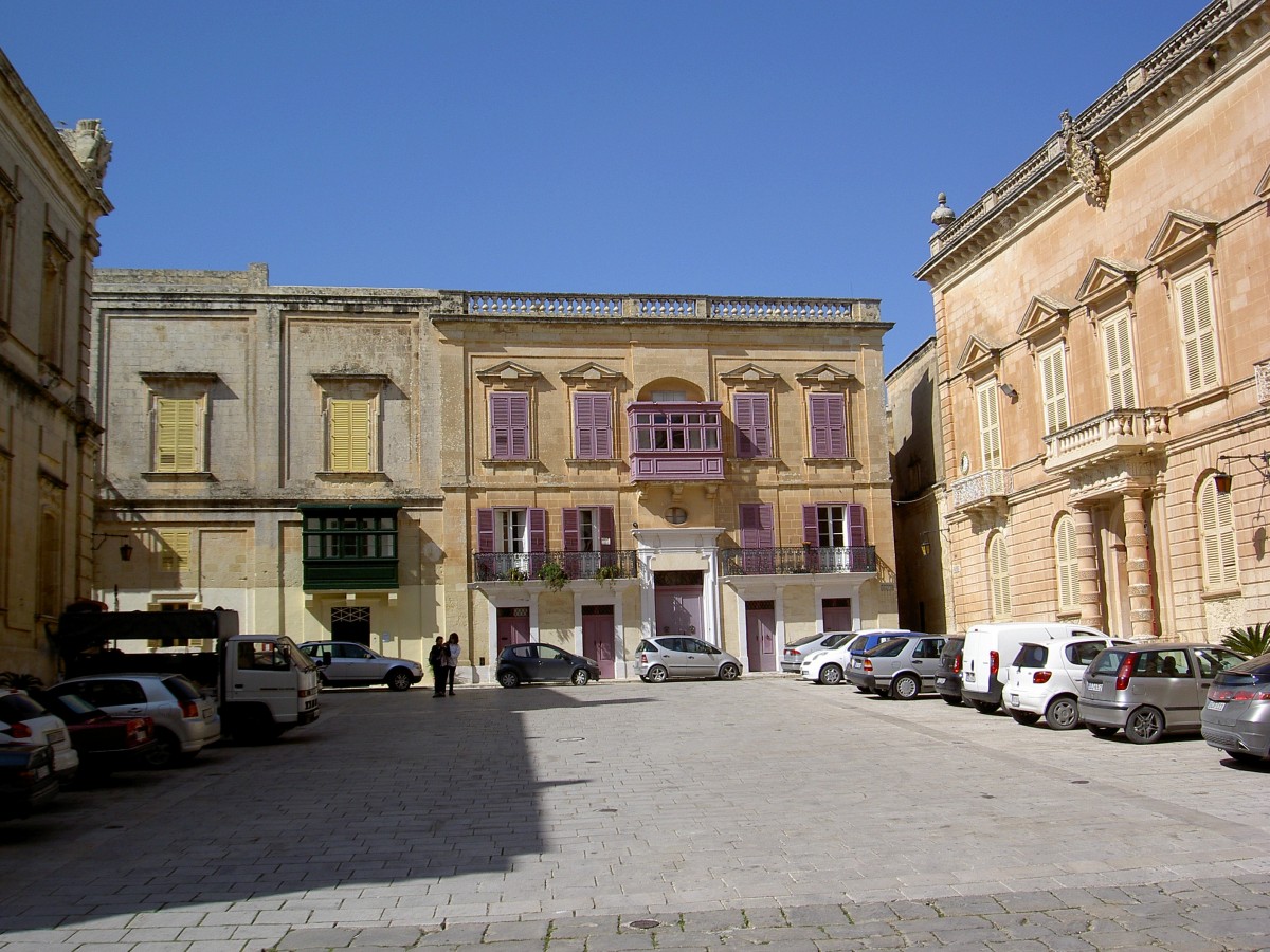 Mdina, Huser am St. Pauls Square (21.03.2014)