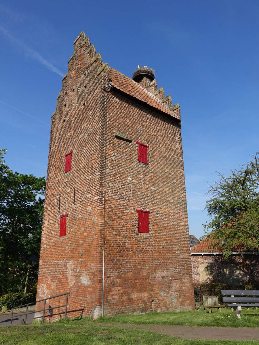 Megen, Gevangentoren, einziger Rest der Festung ist dieser Torturm mit Treppengiebeln aus der Mitte des 14. Jahrhundert (07.05.2016)