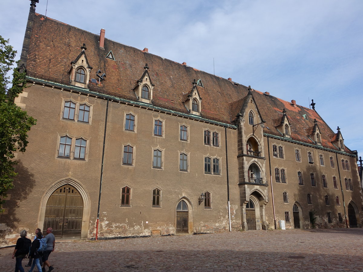 Meien, Kornhaus der Albrechtsburg am Domplatz (02.10.2020)