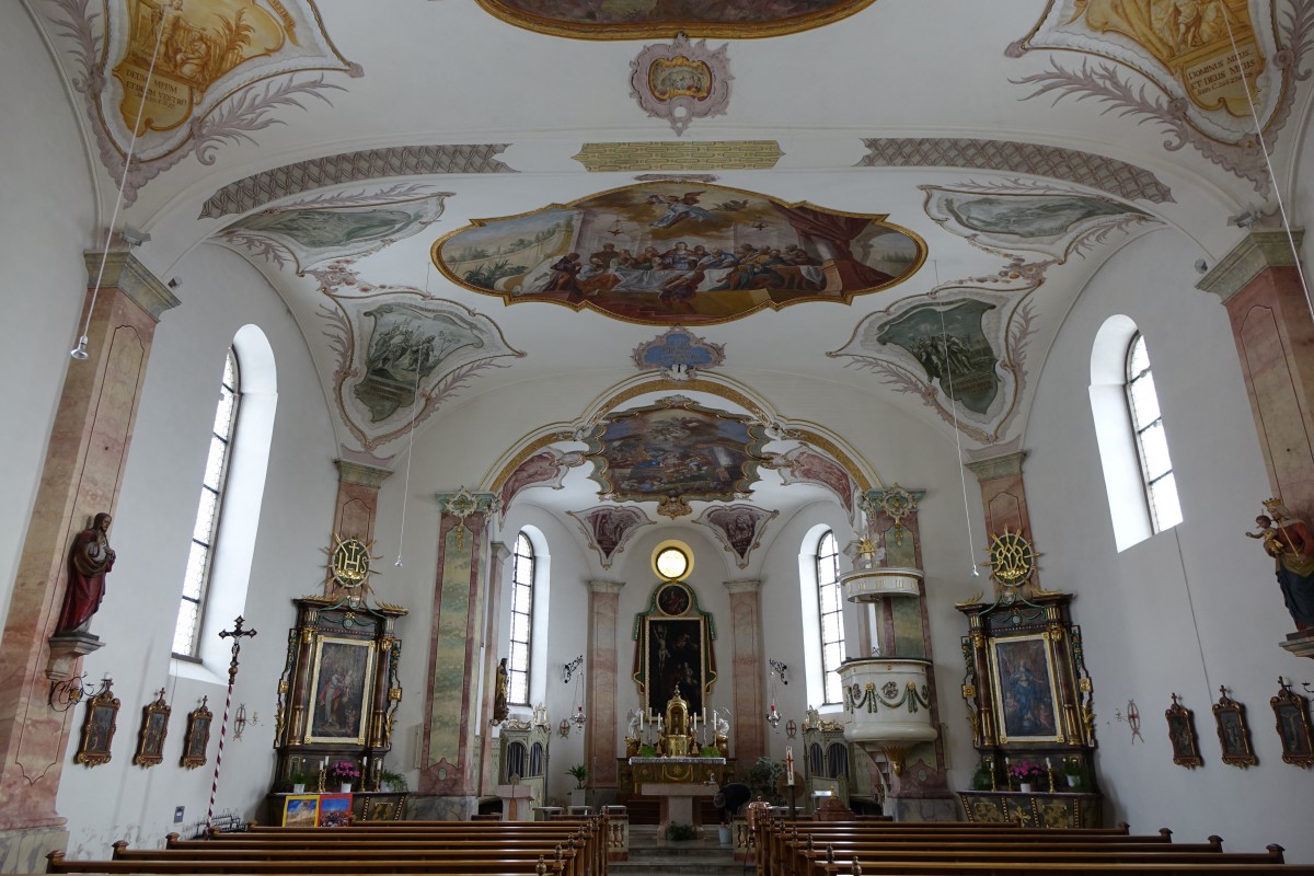 Melchingen, Innenraum der St. Stephan Kirche, Fresken von F. Lorch (19.02.2015)