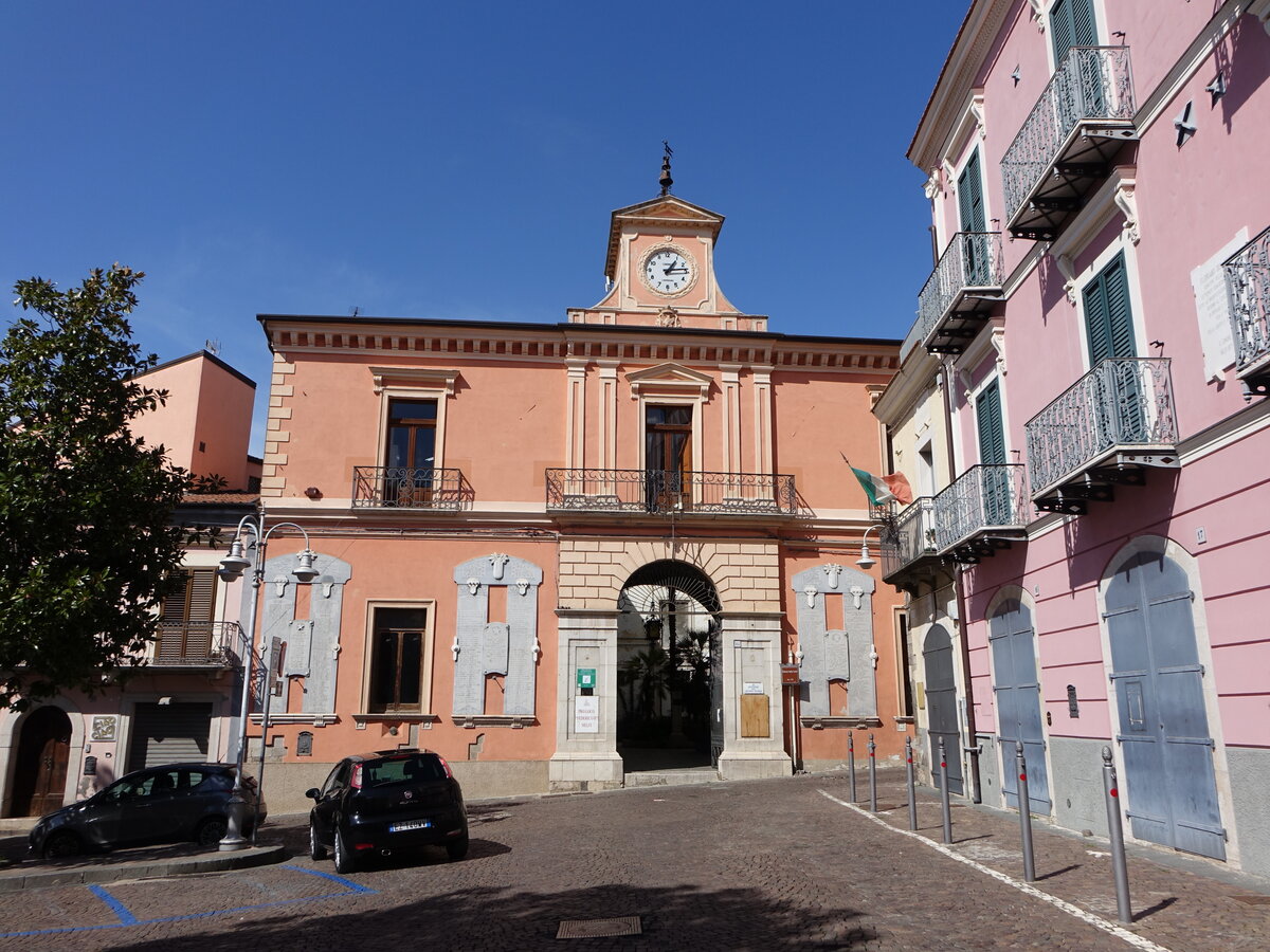 Melfi, altes Rathaus an der Piazza Umberto I. (30.09.2022)