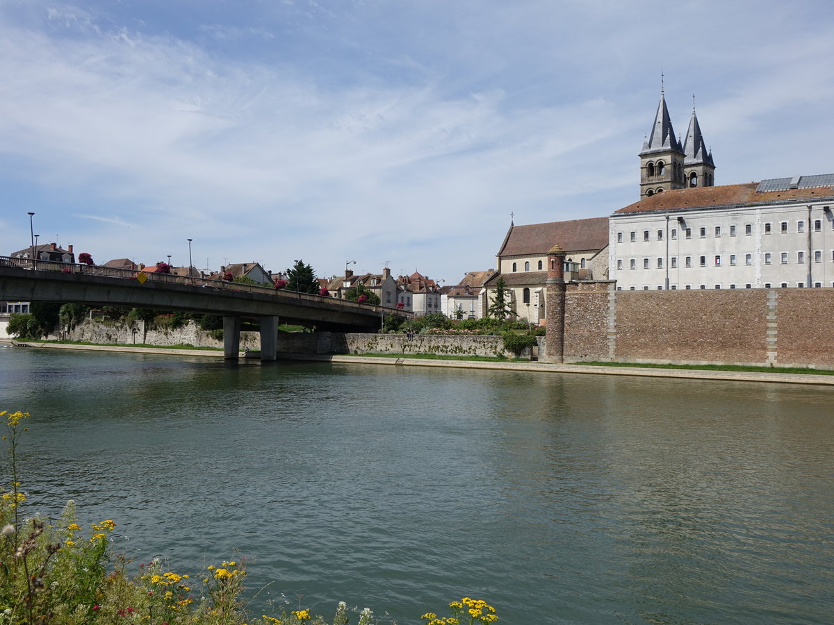 Melun, Pont Notre-Dame und Maison Centrale (10.07.2016)