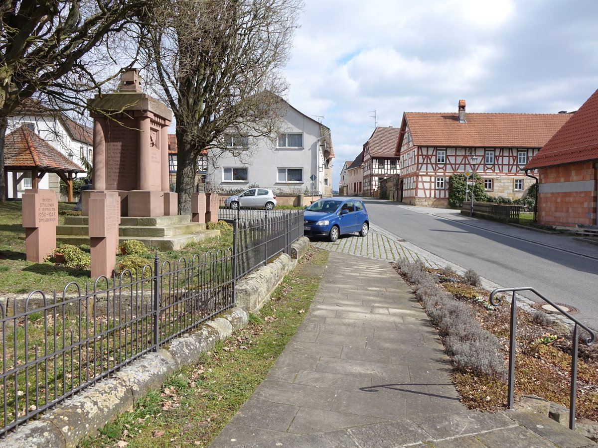 Memmelsdorf, Huser an der Dorfstrae (24.03.2016)