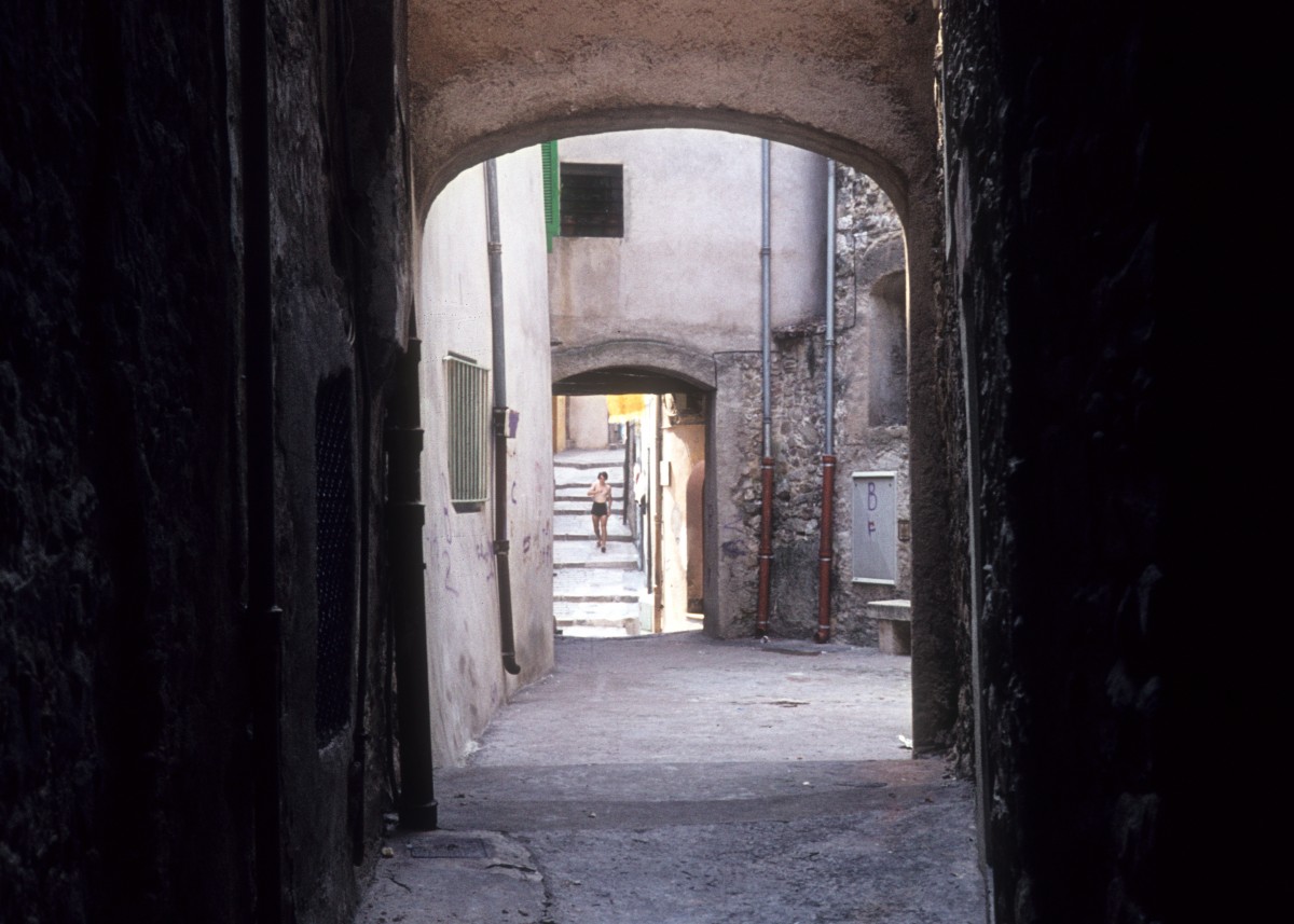 Menton im Juli 1976: Impressionen aus der Altstadt.