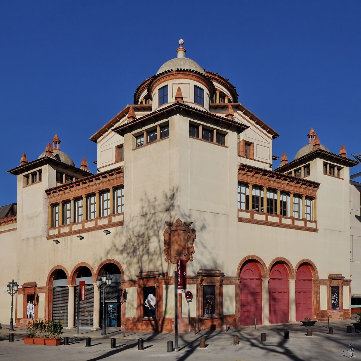  Mercat de les Flors  ist ein noucentistisches Theater aus dem Jahr 1929. (Barcelona, Februar 2013)