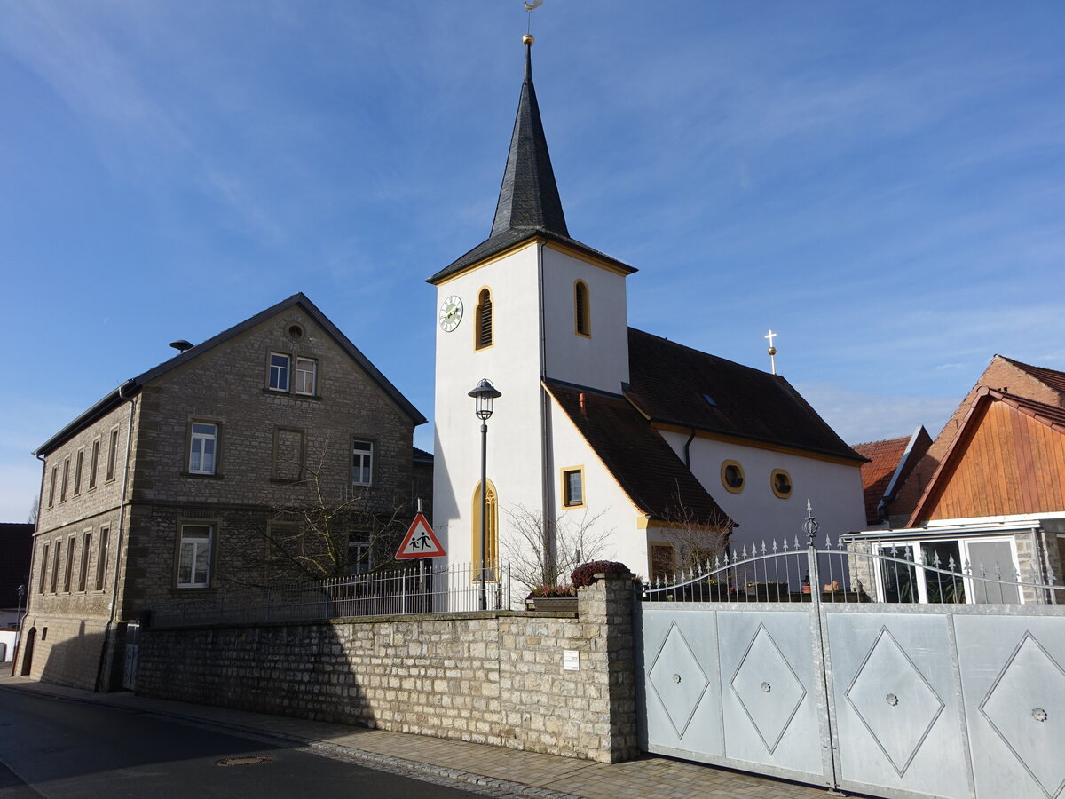 Michelfeld, evangelische St. Michael Kirche, Chorturmkirche, Langhaus erbaut 1603, verlngert 1715 (11.03.2018)