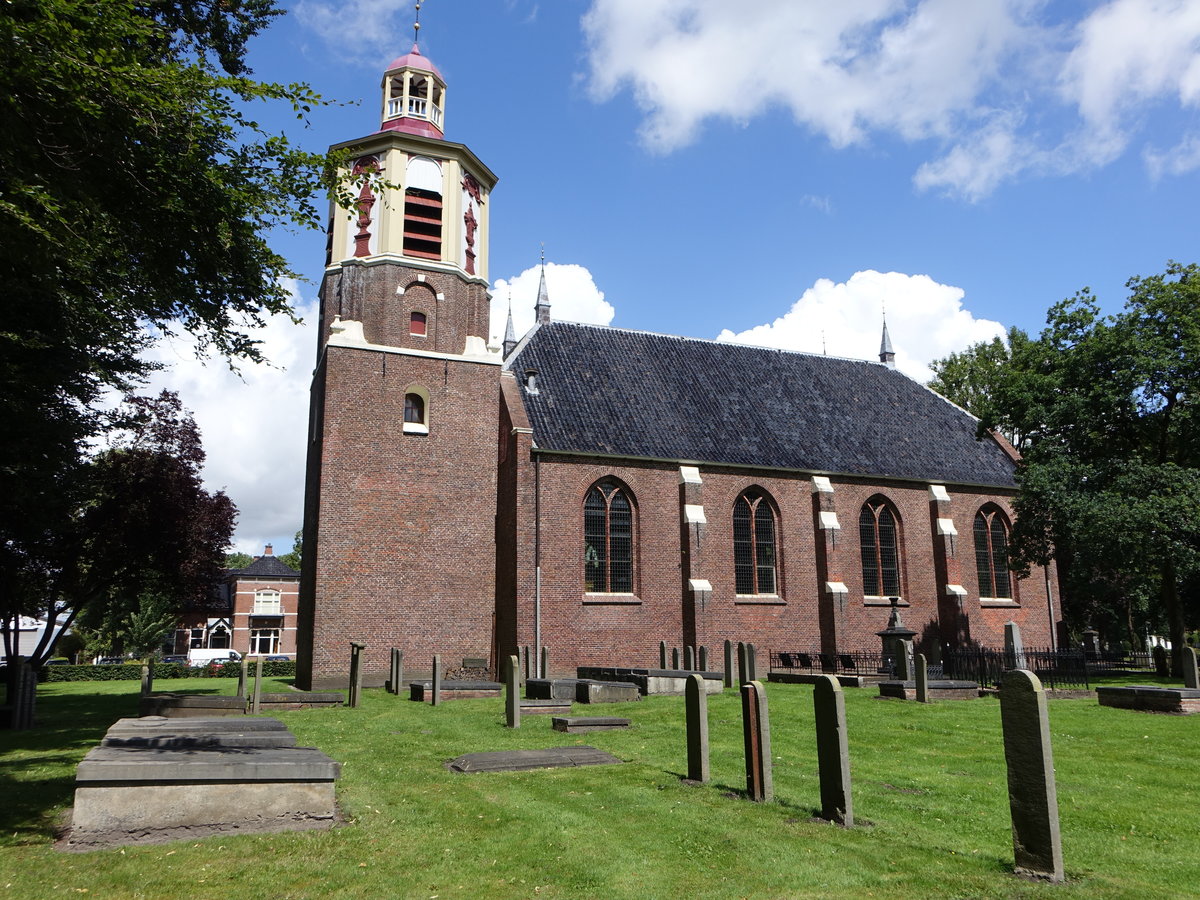 Midwolda, niederl. Ref. Kirche, breites rechteckiges Saalgebude erbaut von 1738 bis 1740 (28.07.2017)