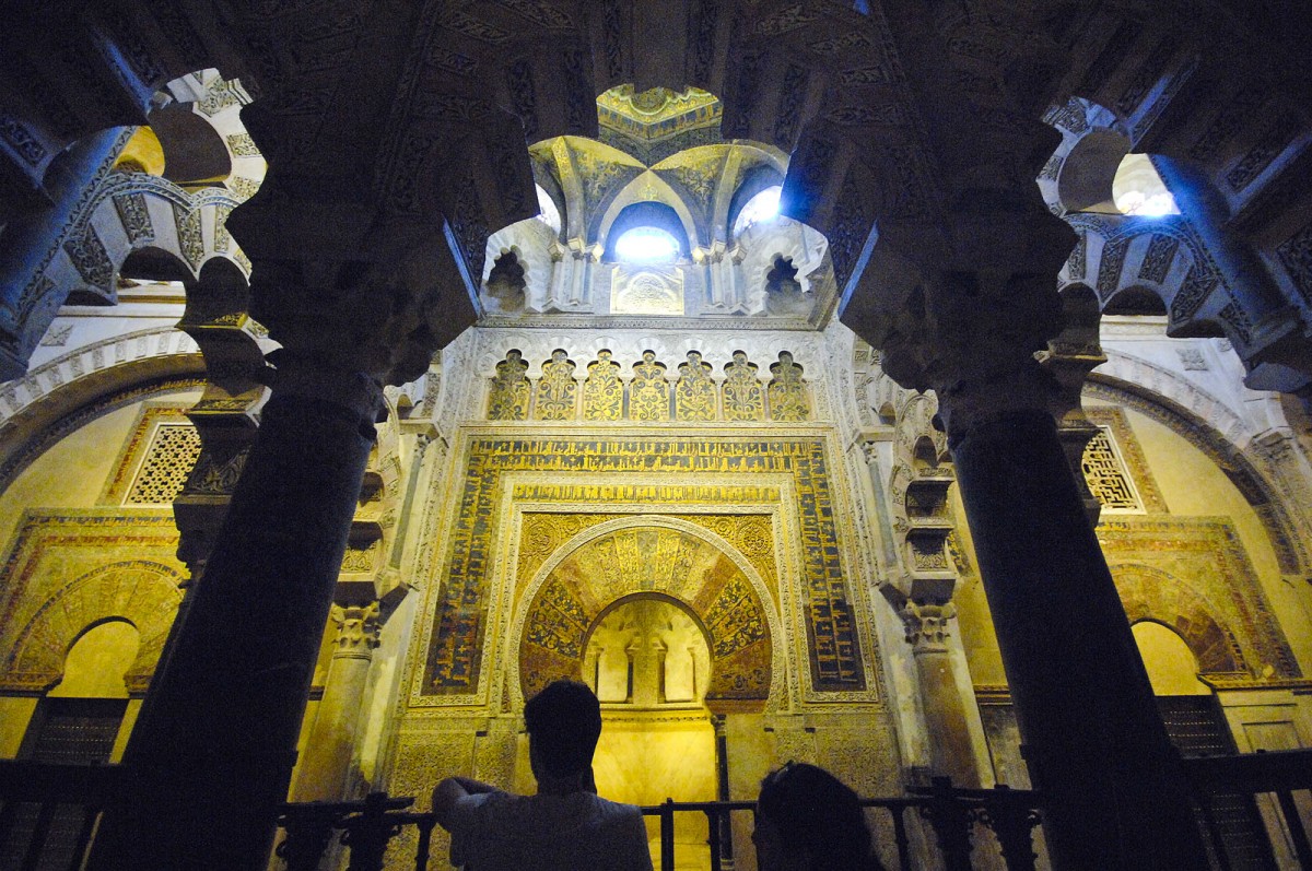 Mihrab der Moschee in der Mezquita–Catedral von Córdoba. Aufnahme: Juli 2014.