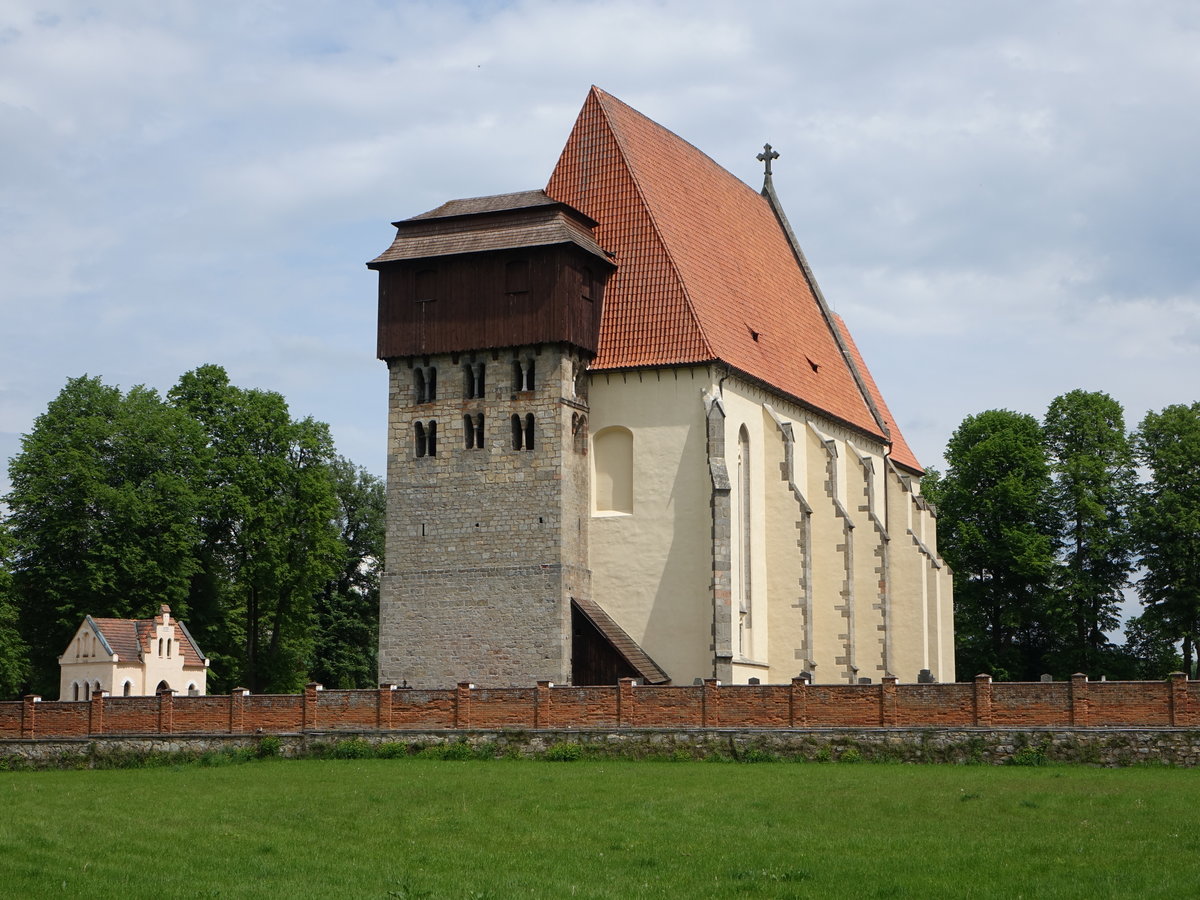 Milevsko, Pfarrkirche St. gidius, erbaut 1184, gotischer Umbau im 14. Jahrhundert (27.05.2019)