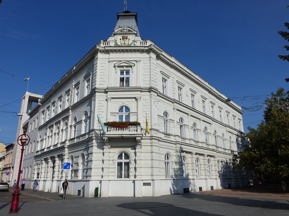 Miscolc, sptklassizistisches Rathaus, erbaut im 19. Jahrhundert (05.09.2018)