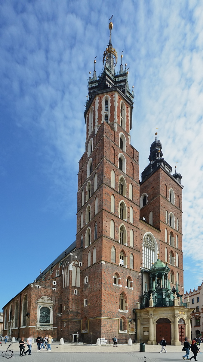 Mit dem Bau der Marienbasilika in Krakau wurde am Ende des 13. Jahrhunderts begonnen. (Mrz 2014)