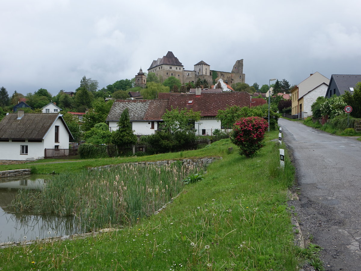 Mittelalterliche Burgruine in Lipnice nad Szavou, erbaut im 14. Jahrhundert (28.05.2019)