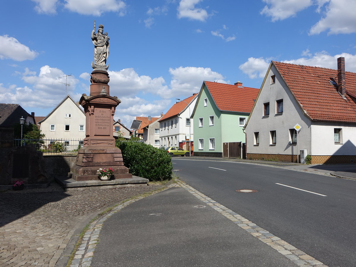 Mittelstreu, barocke Mariensule an der Hauptstrae (08.07.2018)