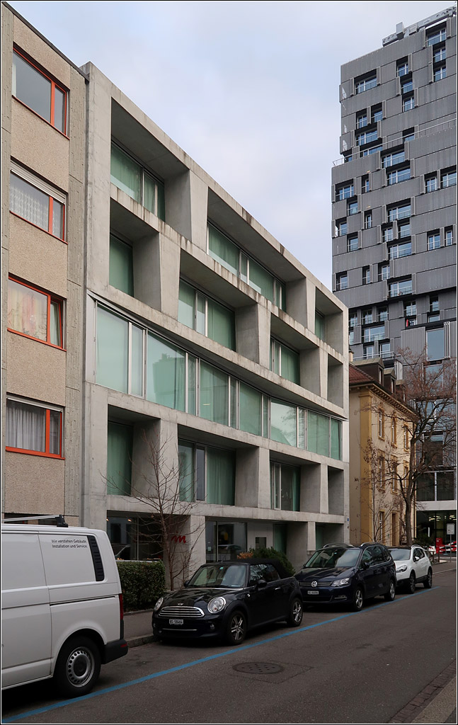 Moderne Architektur in Basel - Das Wohn- und Atelierhaus ...