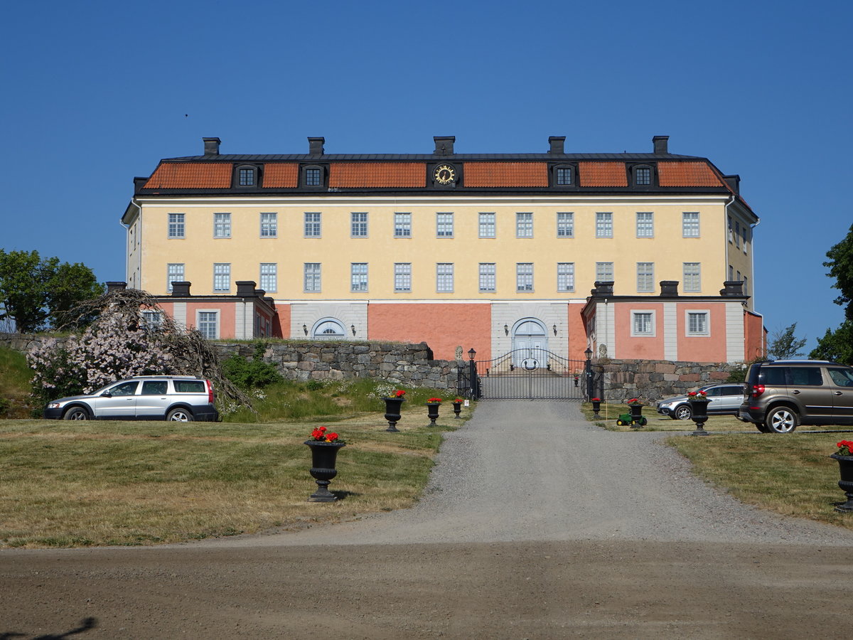 Mrk, Schloss Hrningsholm, erbaut Mitte des 18. Jahrhunderts von Graf und Gouverneur Nils Bonde (04.06.2018)