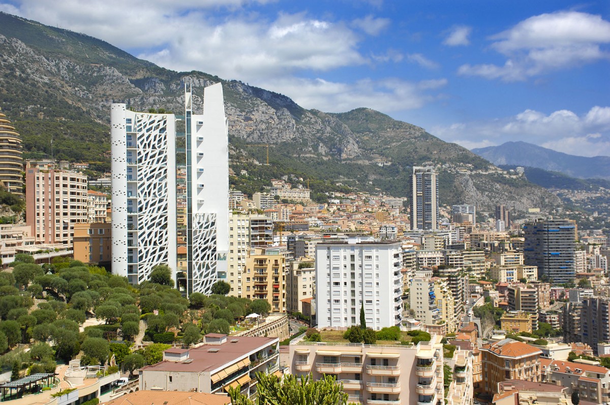 Monaco vom Jardin Exotique aus gesehen. Aufnahmedatum: 26. Juli 2015.