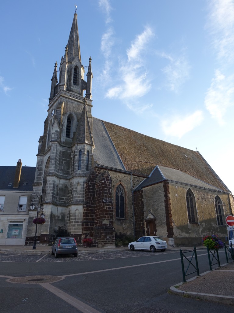 Mondoubleau, St. Denis Kirche, erbaut im 16. Jahrhundert (17.07.2015)